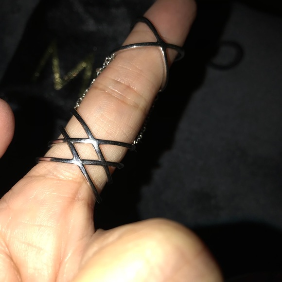 Ring💕 - Picture 2 of 3